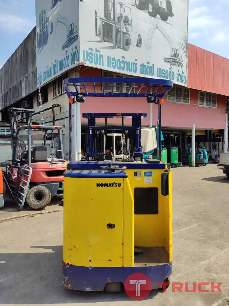 ขายฟอร์คลิฟท์ KOMATSU รุ่น FB20RN-4 ขนาด 2 ตัน เสายกสูง 3 เมตร รถมือสองสภาพดี นำเข้าตรงจากญี่ปุ่น
