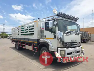ขาย6ล้อISUZU Forward FTR240 ปี53 ยาว7.60เมตร กว้าง2.40เมตร สูง1.80เมตร