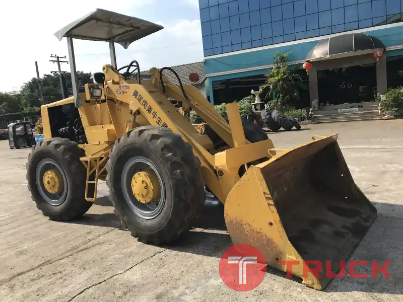 รถตักมือสอง TCM STD25 ขับเคลื่อน 4 ล้อ ปุ้งกี๋ 1.5 คิว รถนำเข้าจากญี่ปุ่นพร้อมใช้งาน ชั่วโมงการทำงาน รถตักมือสอง TCM STD25 ขับเคลื่อน 4 ล้อ ปุ้งกี๋ 1.5 คิว รถนำเข้าจากญี่ปุ่นพร้อมใช้งาน ชั่วโมงการทำงาน