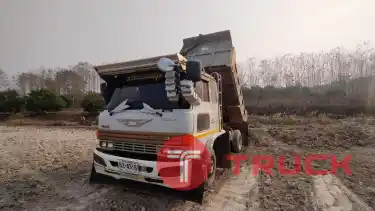 หกล้อดั้ม hino205แรง