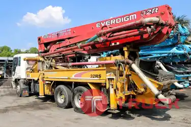 ขาย รถปั๊มคอนกรีต บูม 32 m. (Concrete Pump 32m.) EVERDIGM