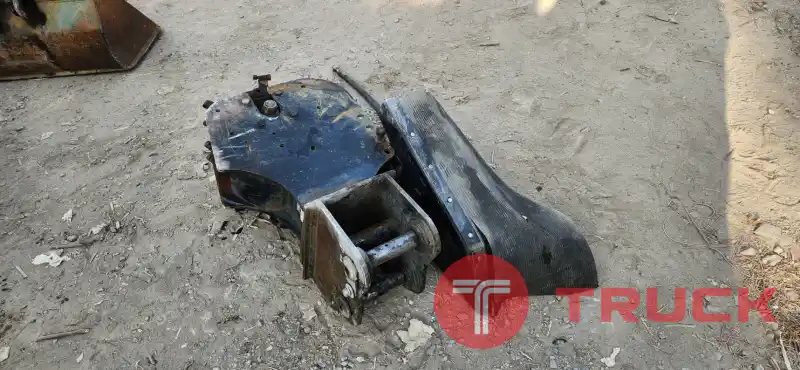 ขาย หัวตัดไม้ ย่อยตอไม้ เก่าญี่ปุ่น ใส่รถขุด แบคโฮ pc 30-40 สลัก 40 มิล ห่างหู 13 cm หรือรถตัก