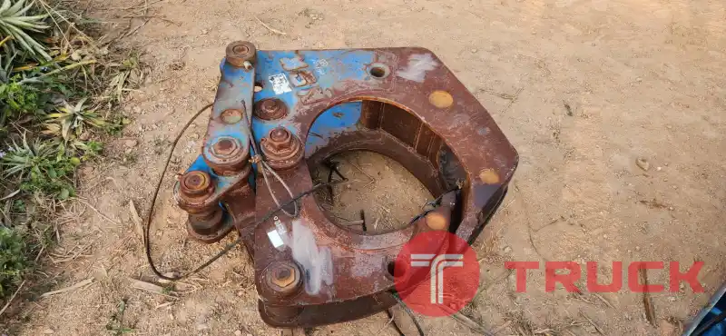 ขาย หัวคีบไม้พร้อมริปเปอร์ สำหรับรถขุด แบคโฮ pc120 สลัก 60มิล ห่างหูปลายอาร์ม 23cm งัดตอไม้ เก่านอก