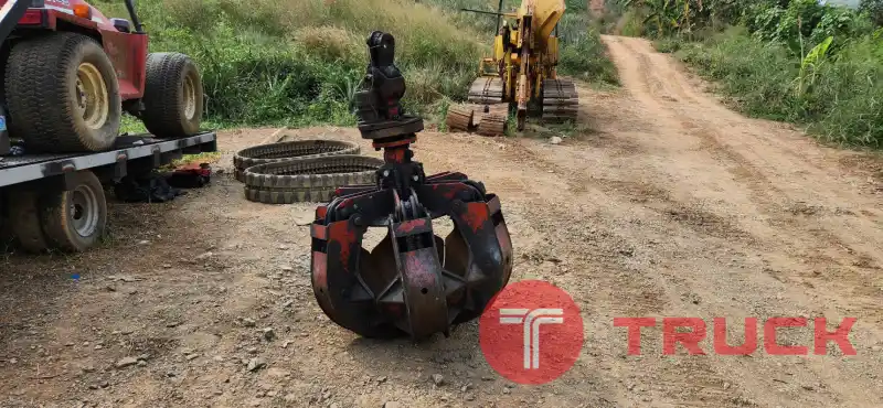 ขาย หัวคีบเหล็ก แบบดอกบัว สำหรับรถขุด แบคโฮ pc120-200 หรือ เครน เฮี๊ยบ เก่าญี่ปุ่นแท้ สภาพสวย