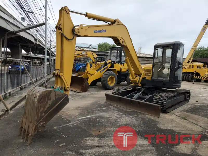 รถขุดมือสอง KOMATSU PC70FR-1 รถใช้งานมาน้อย นำเข้าจากญี่ปุ่น ไม่เคยใช้ในไทย