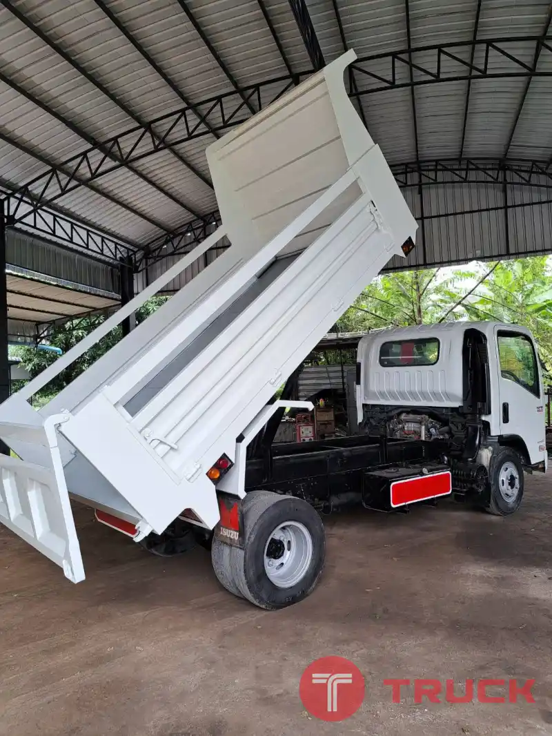 ขายรถหกล้อดัมพ์ ยี่ห้อ ISUZU รุ่น NPR เครื่อง 150แรง ปี 58 ขายรถหกล้อดัมพ์ ยี่ห้อ ISUZU รุ่น NPR เครื่อง 150แรง ปี 58