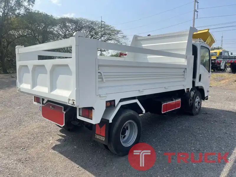 ขายรถหกล้อดัมพ์ ยี่ห้อ ISUZU รุ่น NPR เครื่อง 150แรง ปี 58 ขายรถหกล้อดัมพ์ ยี่ห้อ ISUZU รุ่น NPR เครื่อง 150แรง ปี 58