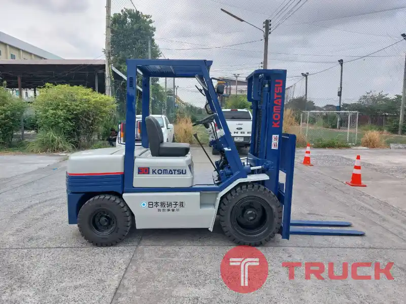 ขายรถโฟล์คลิฟท์มือสอง KOMATSU FD30-11