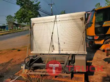 ขายลิฟต์ฝาท้ายรถบรรทุก สภาพเกือบใหม่ ราคาถูก