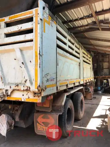 รถบรรทุกพ่วงแม่ - ลูก HINO FM3M
