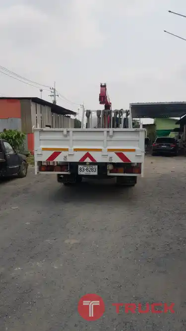 ขายรถบรรทุก6ล้อติดเครน5ตัน ISUZU 240 FTR