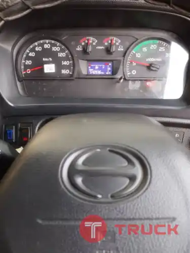 ขายรถ 6 ล้อตู้ทึบ 10 บาน ตู้ขนาด 7.60 เมตร Hino victor 500 fg8j 240 hp ปี 61