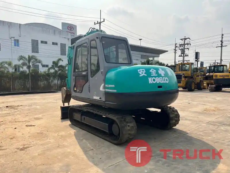รถขุดมือสอง KOBELCO SK60-3 รถใช้งานมาน้อยนำเข้าจากญี่ปุ่น ชั่วโมงการทำงานน้อย