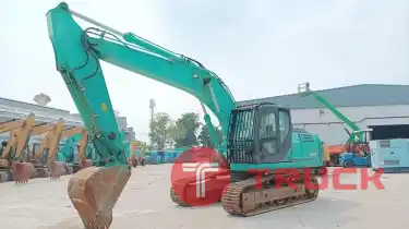 Kobelco SK200-9 ปี2014 *ลายแย็ก โทร. 080-6565422 (หนิง)