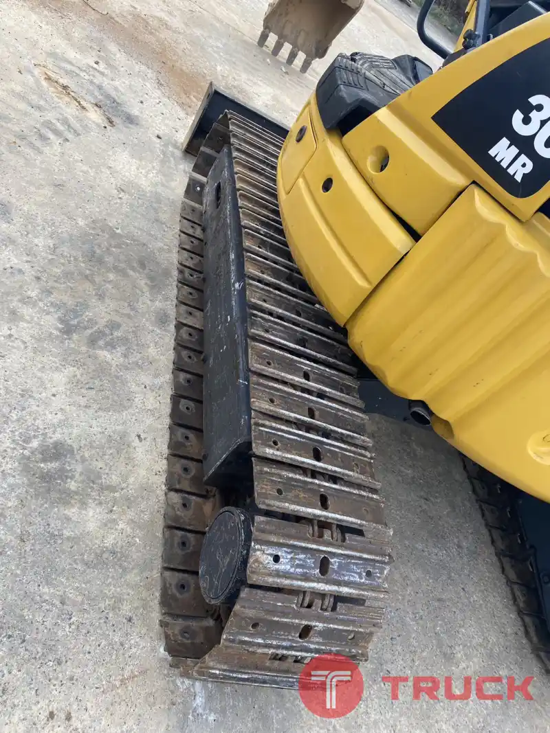 รถขุดมือสอง KOMATSU PC30MR-1 รถใช้แล้วนำเข้าจากญี่ปุ่น ไม่เคยใช้ในไทย