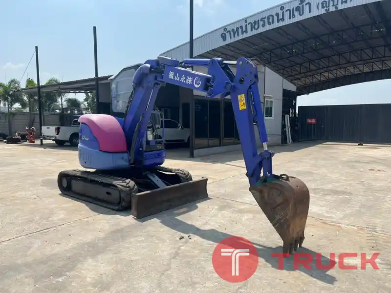 รถขุดมือสอง KOMATSU PC30UU-3 รถใช้แล้วนำเข้าจากญี่ปุ่น พร้อมใช้