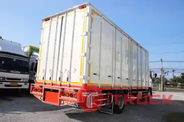 หกล้อตู้สิบบาน HINO MEGA FG 212 แรงม้า ปี52