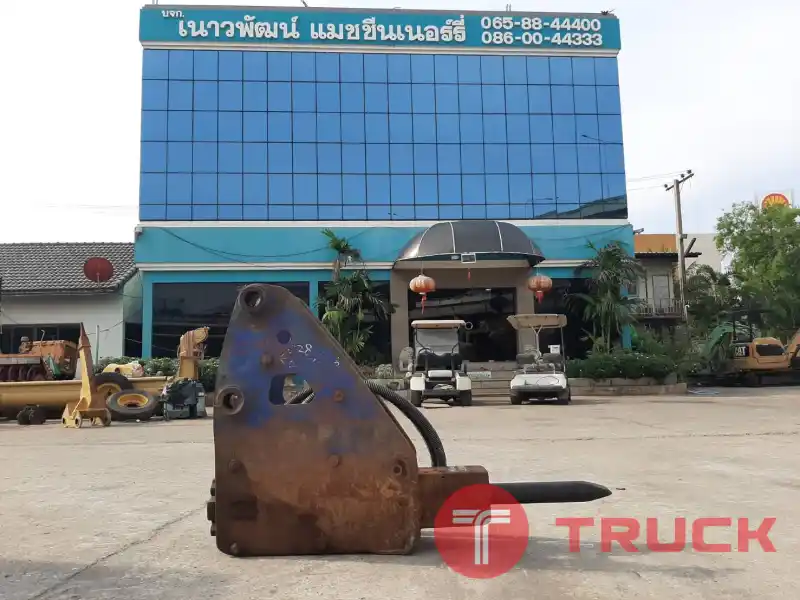หัวเจาะติด PC60 นำเข้าจากญี่ปุ่นใช้งานมาน้อย หัวเจาะติด PC60 นำเข้าจากญี่ปุ่นใช้งานมาน้อย