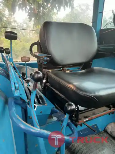 Ford 8210