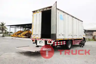 หกล้อตู้สิบบาน ISUZU FTR 240 แรงม้า ปี60