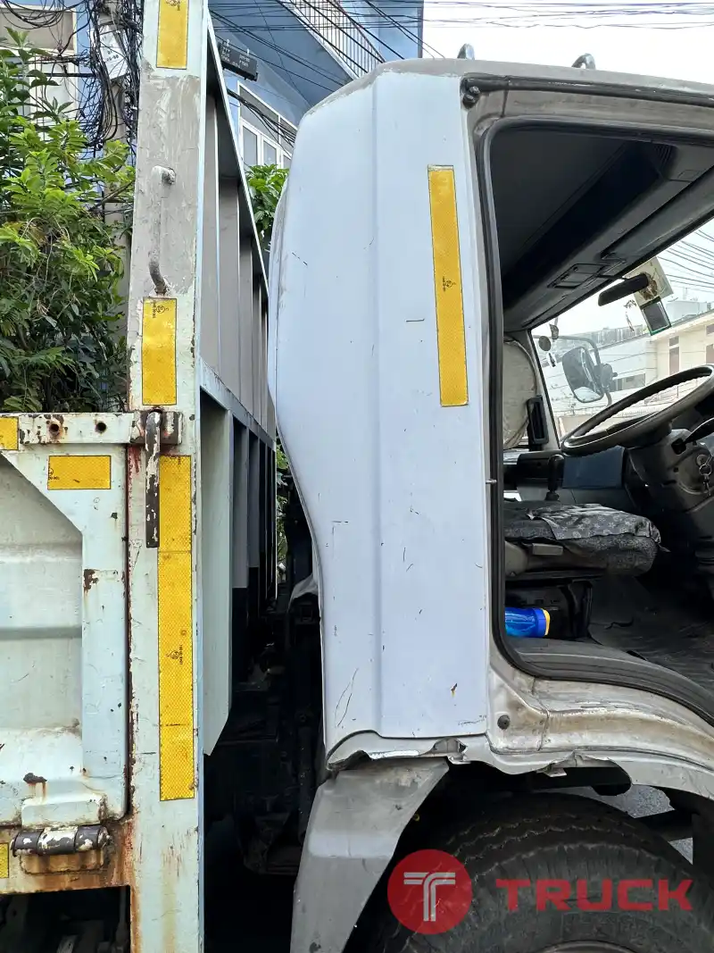 รถ 6 ล้อ HINO FC3JJKA ปี 2540 รถ 6 ล้อ HINO FC3JJKA ปี 2540