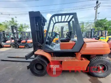 ขายฟอร์คลิฟท์ TOYOTA รุ่น 5FD70 ขนาด 7 ตัน เสา 3 ท่อน 4 เมตร เกียร์ออโต้ การใช้งานน้อย รถมือสองสภาพดี
