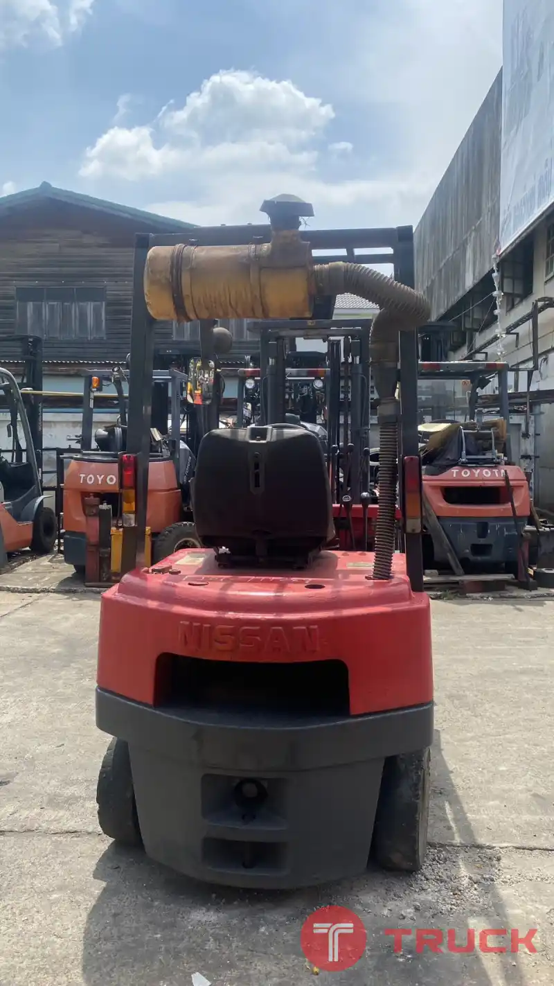 ขายฟอร์คลิฟท์ NISSAN รุ่น FJ01M15 ขนาด 1.5 ตัน เสายกสูง 3 เมตร งาเท เครื่องยนต์ดีเซล เกียร์ธรรมดา รถสวยสภาพดี นำเข้าจากญี่ปุ่น