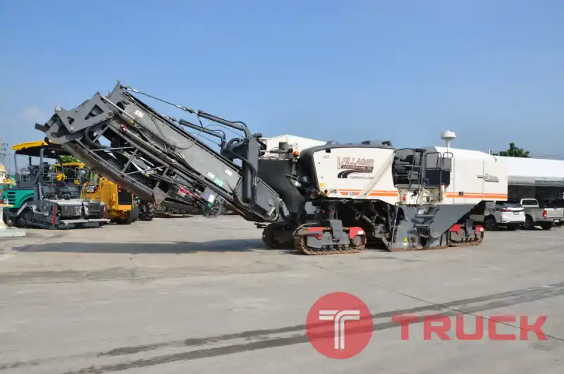 รถขูดไส Wirtgen W220 Y2014 (สภาพพร้อมใช้งาน มีเอกสารนำเข้าครบ ไม่เคยใช้งานในไทย)