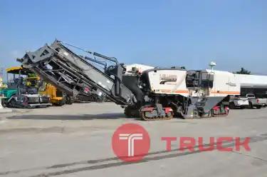 รถขูดไส Wirtgen W220 Y2014 (สภาพพร้อมใช้งาน มีเอกสารนำเข้าครบ ไม่เคยใช้งานในไทย)