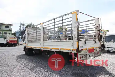 หกล้อคอก ISUZU FRR 210 แรงม้า ปี63