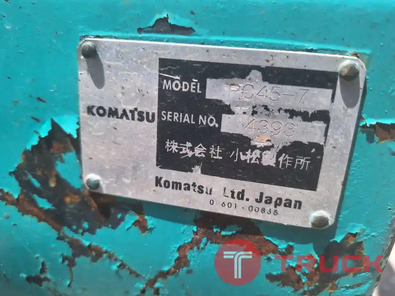 ขายรถขุด KOMATSU PC45-7 รุ่น R ปั๊มนิ้ว คอนโทรลน้ำมัน สภาพสวย ของแทร่ เดิมติดรถทั้งคัน มือ2 จากญี่ปุ่น เครื่อง KOMATSU 4D84 ตรงรุ่น แรง ประหยัดน้ำมัน ทำงานเร็ว อะไหล่ใหม่หาง่าย ไม่แพง รถนอก รับประกันความสด ราคา 350,000บาท โทร : 094-7899445 LINE ID : @KT2