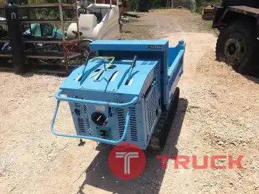 รถบรรทุกตีนตะขาบ KUBOTA เครื่องยนต์ดีเซล สตาร์ทกุญแจ น้ำหนักบรรทุก 600Kg. ดัมพ์ไอดรอลิค มือ2Japan สภาพดีมาก ราคา 45,000บาท โทร : 094//789//9445 Line : @KT2Hand ออกใบกำกับภาษีได้ จัดส่งด่วนได้ รูดบัตรเครดิตได้