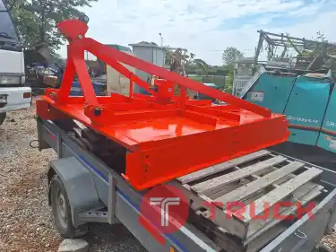 จัดส่งกลางดึก.... #กลางดง #ขนงพระ #ปากช่อง #เขาใหญ่ #วังกะทะ #วังหมี #วังน้ำเขียว #หางตัดหญ้าติดท้ายรถไถใหญ่ ขนาดผลิตตามสั่ง สำหรับรถใหญ่ 1.8เมตร 2.0เมตร แบรนด์UFO หูลากแขนกลางออกแบบใหม่ ไม่งัด ไม่หัก ไม่งอ 094-7899445