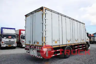 หกล้อตู้สิบบาน ISUZU FTR 240 แรงม้า ปี57