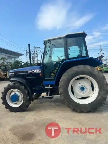 FORD 6640 รถไถ นำเข้าจากญี่ปุ่น สภาพพร้อมใช้งาน โทร 089-0080077,089-0050007,086-0044333,065-8844400 www.sangenjp.com www.nmc99.com