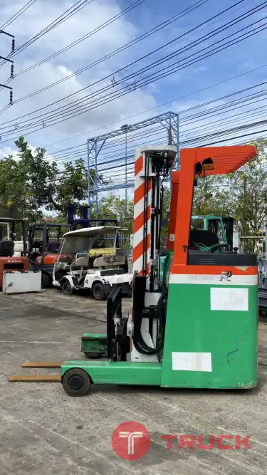 ขายฟอร์คลิฟท์ TOYOTA ยืนขับ รุ่น 7FBRS20 ขนาด 2 ตัน งาสไลด์ ไซด์ชิฟท์ เสายกได้สูง 5.5 เมตร รถเดิมๆจากญี่ปุ่น รถสภาพดี ราคาไม่แพง