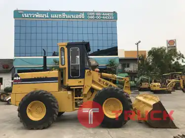 รถตักมือสอง KOMATSU 515-2 ขนาดเท่ากับ WA150 พร้อมทำงาน นำเข้าจากญี่ปุ่นชั่วโมงทำงานน้อย
