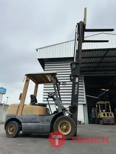 FD25Z5 รถ Forklift TCM ขนาด 2.5ตัน เสา 4m. by OEK 098-5625920