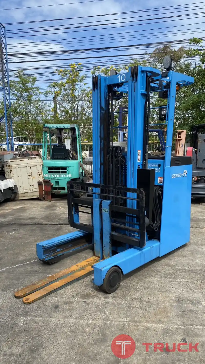 ขายฟอร์คลิฟท์ TOYOTA รถยกไฟฟ้ายืนขับ ขนาด 1.8 ตัน เสายกสูง 5 เมตร เสา 3 ท่อน รถสวยสภาพดี นำเข้าจากญี่ปุ่น ไม่เคยใช้งานในไทย ราคาไม่แพง