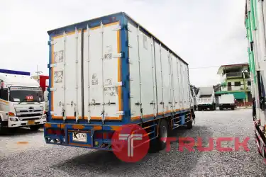 หกล้อตู้สิบบาน ISUZU FTR 240 แรงม้า ปี 55