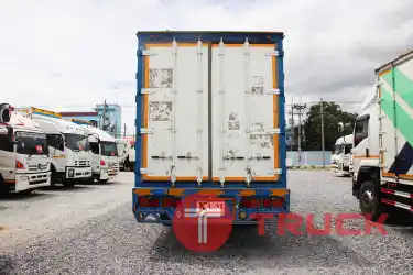 หกล้อตู้สิบบาน ISUZU FTR 240 แรงม้า ปี 55