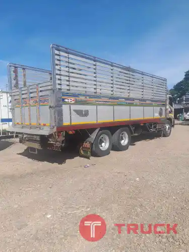 HINO FL8J