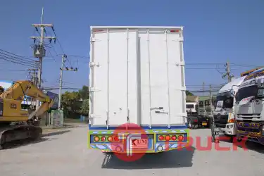 หกล้อตู้สิบบาน ISUZU FTR 240 แรงม้า ปี60