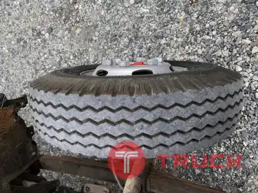 หกล้อดั้มพ์ ISUZU NPR 150 แรงม้า ปี58