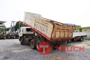 สิบล้อดั้มพ์ ISUZU FVZ 300 แรงม้า ปี57
