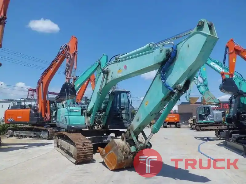 Kobelco SK200-8 # YN12-64244 ปี2013 จากญี่ปุ่น โทร. 080-6565422 (หนิง)