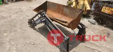 ขาย แขนตัก บุ้งกี๋ รถไถนา แทรคเตอร์ 40-80 แรง เก่าญี่ปุ่น ไม่มีคอนโทรล ระยะห่างแท่น 75cm = 58,000บาท