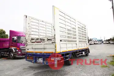 หกล้อคอก ISUZU FRR 210 แรงม้า ปี64