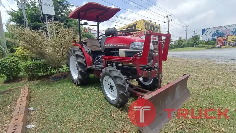 รถไถรุ่นยันมาร์EF352Tพร้อมใบดันมีเล่ม