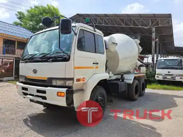 <<ขาย>> รถโม่ปูน 10 ล้อ มือสอง NISSAN CWM454 เครื่อง PF6 320 แรงม้า 6 สูบ 2 เพลา